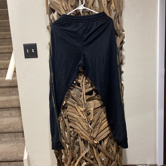 Adidas joggers - Picture 5 of 5